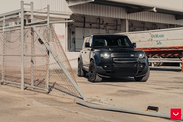 Фото дисков Vossen HFX-1 (5-Lug) Черный глянец на Land Rover Defender II