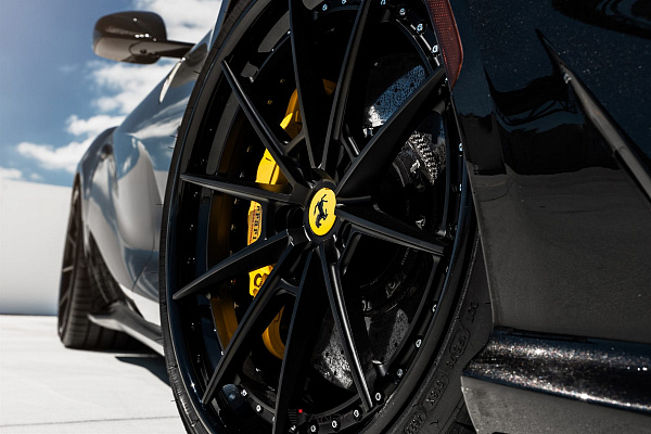 Фото дисков Anrky AN38 Черный сатин на Ferrari 812