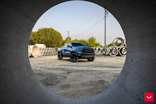 Фото дисков Vossen HF6-5 Черный сатин на Ram 1500 V