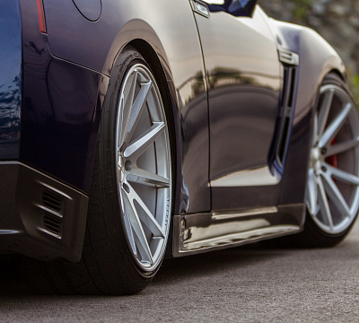 Фото дисков Vossen VFS-1 на Nissan GT-R