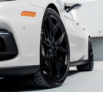 Фото дисков Vossen HF-5 на Porsche Panamera II
