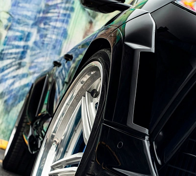 Фото дисков 1886 Wheels XR003 на Lamborghini Urus