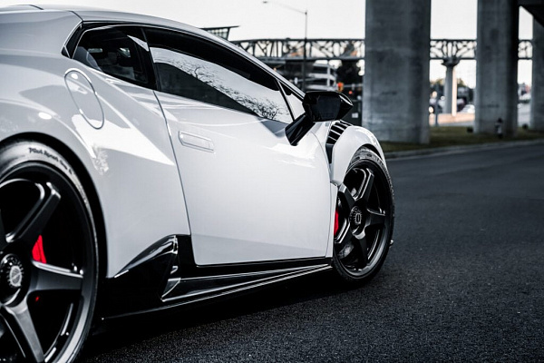 Фото дисков Brixton Forged TR05 Черный сатин на Lamborghini Huracan