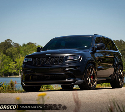 Фото дисков BC Forged RZ21 на Jeep Grand Cherokee IV