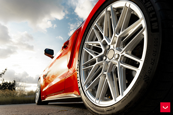 Фото дисков Vossen HF-7 Серебро на Ford Mustang VI
