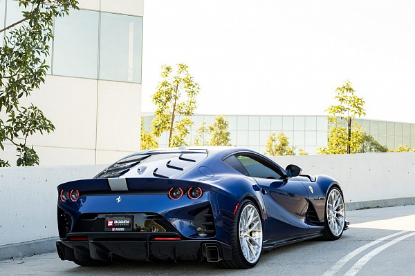 Фото дисков Anrky AN30 Глянцевый лак на Ferrari 812