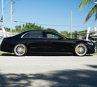 Фото дисков Strasse Wheels SV15 Deep Concave FS на Mercedes-Benz S-Class (W223)