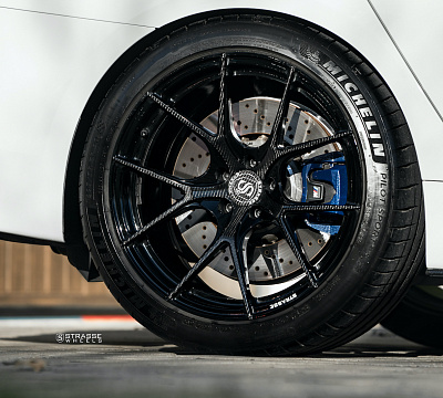 Фото дисков Strasse Wheels SM5R Deep Concave Monoblock на BMW 5/M5 (G30/F90)