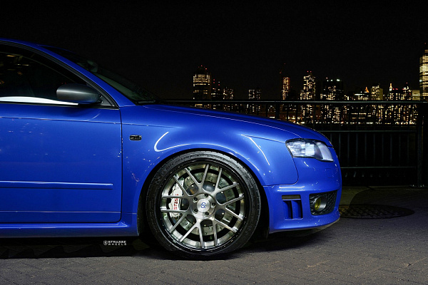 Фото дисков Strasse Wheels SM7 Deep Concave Другой цвет на Audi A/S/RS 4 (B8)
