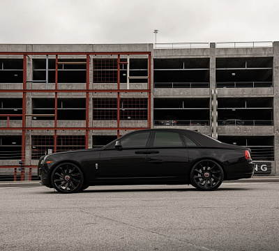 Фото дисков Savini SL1 на Rolls-Royce Ghost I