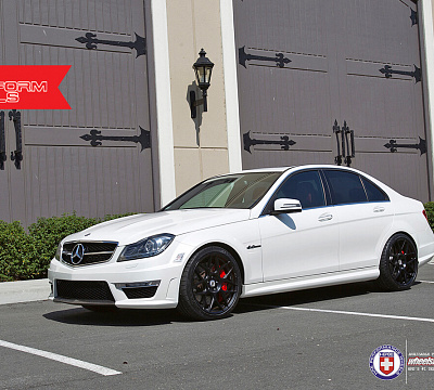 Фото дисков HRE FF01 на Mercedes-Benz C-Class (W204)
