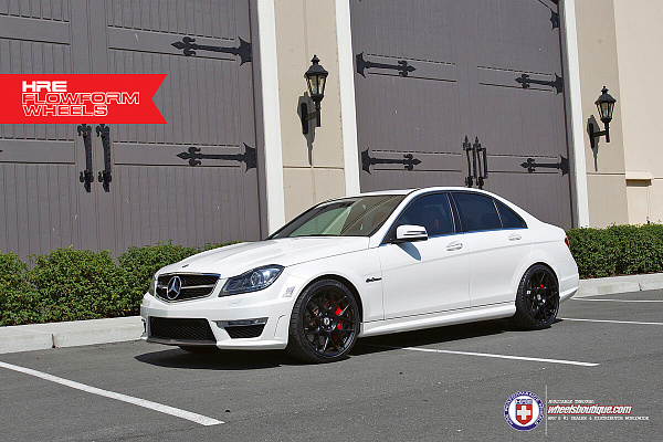 Mercedes-Benz C63 AMG
