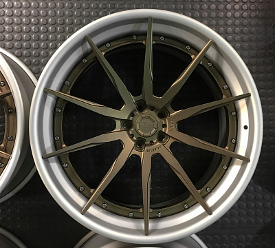ADV.1 ADV10 Track Spec CS