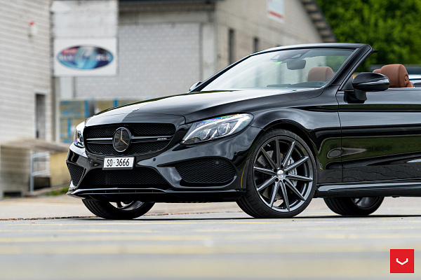 Фото дисков Vossen VFS-10 Глянцевый графит на Mercedes-Benz C-Class (W205)