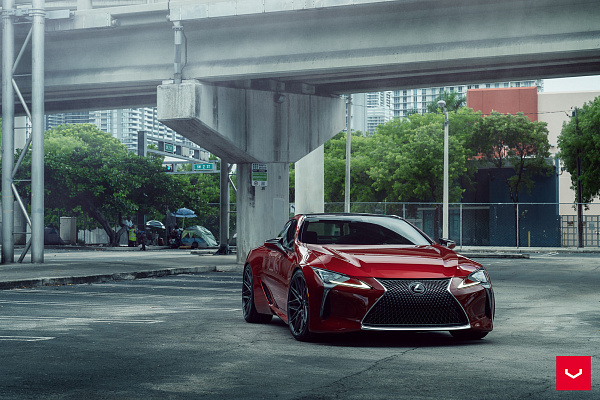Фото дисков Vossen HF-7 Глянцевый графит на Lexus LC 500