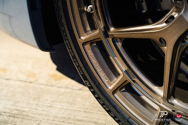 Фото дисков Vossen LC3-01 Глянцевое золото на Porsche 911 VIII
