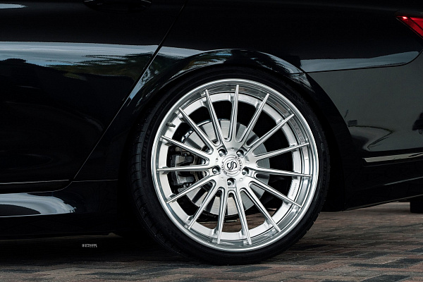 Фото дисков Strasse Wheels SV15 Deep Concave FS Глянцевый лак на BMW 7 (G11/G12)