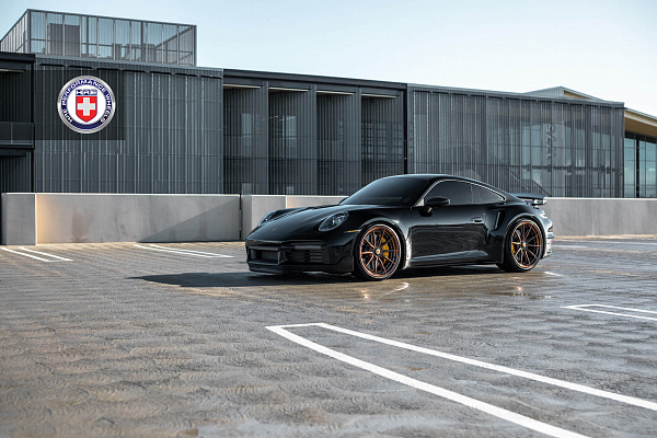 Фото дисков HRE S104SC Глянцевая бронза на Porsche 911 VIII