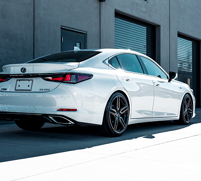 Фото дисков Vossen HF-1 на Lexus ES VII