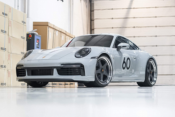 Фото дисков HRE 305 Сатиновый графит на Porsche 911 VIII