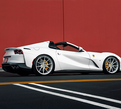 Фото дисков Anrky AN12 на Ferrari 812