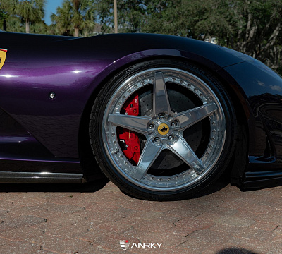 Фото дисков Anrky RS5.3 на Ferrari 812
