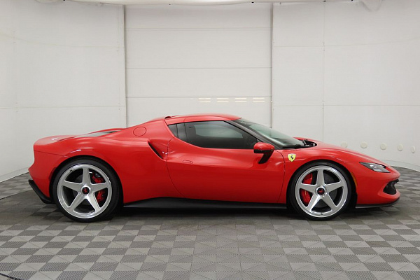 Фото дисков Giovanna Cinque Серебро на Ferrari 296