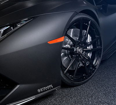 Фото дисков Strasse Wheels SV1 Deep Concave Monoblock на Lamborghini Huracan