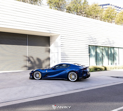 Фото дисков Anrky AN30 на Ferrari 812