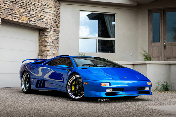 Фото дисков Strasse Wheels S5 Performance Черный глянец на Lamborghini Diablo