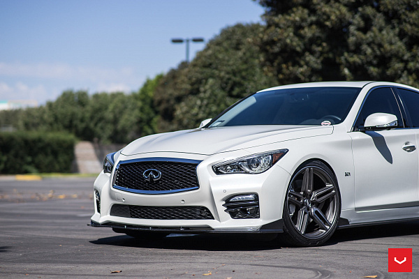 Фото дисков Vossen HF-1 Алмазная проточка на Infiniti Q50