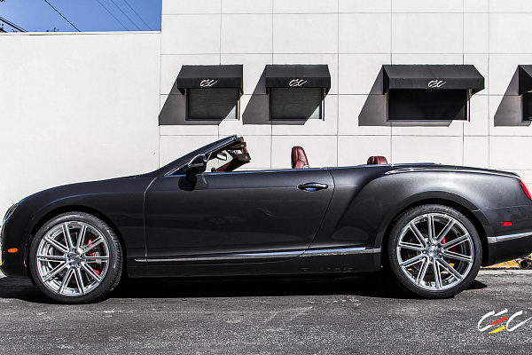 Фото дисков CEC C25 Глянцевый лак на Bentley Continental GT II