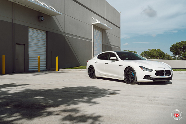 Фото дисков Vossen M-X3 Черный сатин на Maserati Ghibli