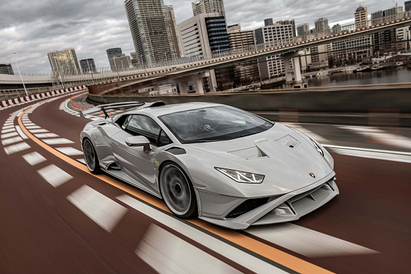 Фото дисков Brixton Forged PF14 R / RS Другой цвет на Lamborghini Huracan