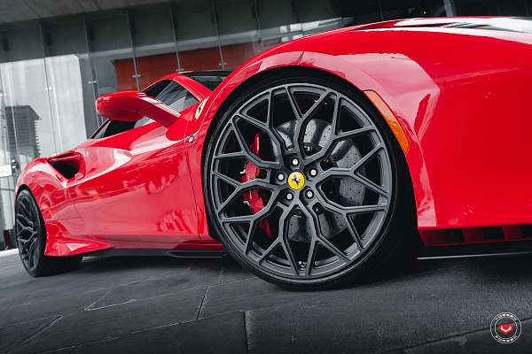 Ferrari F8