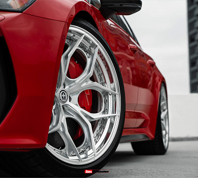 Фото дисков HRE S111SC на Audi A/RS 6 (C8)