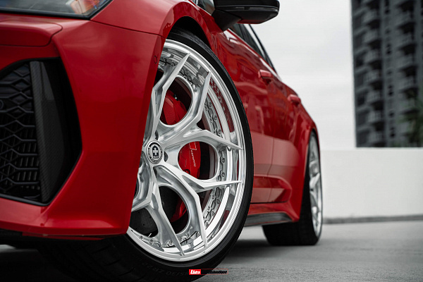 Фото дисков HRE S111SC Глянцевый лак на Audi A/RS 6 (C8)