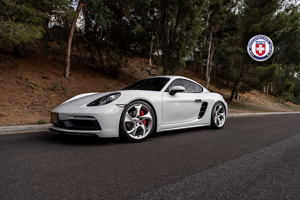 Фото дисков HRE 522M Глянцевый лак на Porsche Cayman III