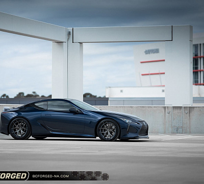 Фото дисков BC Forged HCS21 на Lexus LC 500