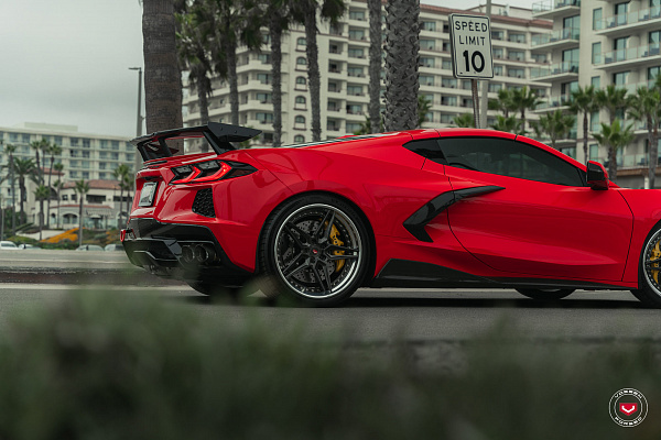 Фото дисков Vossen EVO-1 (3-Piece) Глянцевый графит на Chevrolet Corvette C8