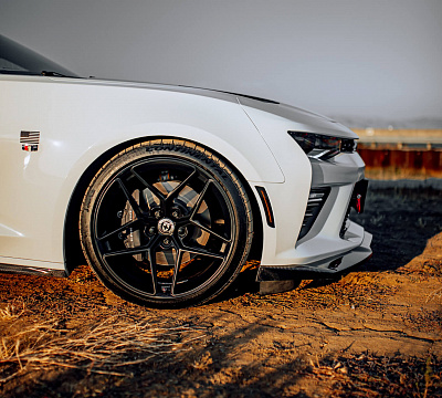 Фото дисков HRE FF11 на Chevrolet Camaro VI