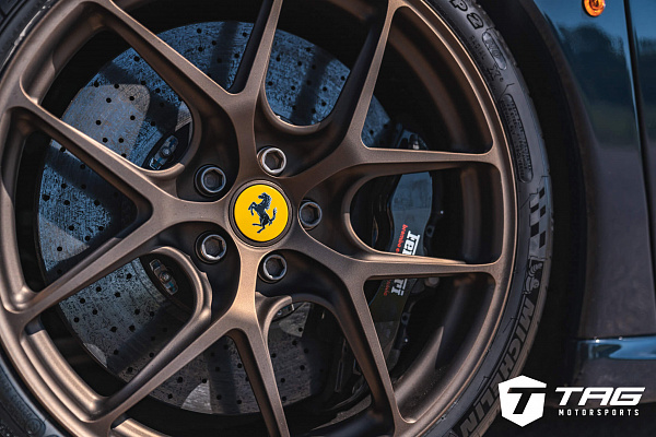 Фото дисков HRE R101 Lightweight Сатиновая бронза на Ferrari F430