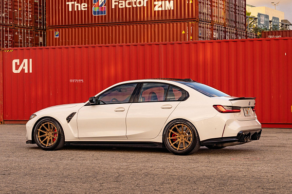 Фото дисков Strasse Wheels SV10-RS Deep Concave FS Сатиновое золото на BMW 3/M3 (G2x/G80)