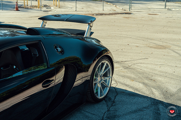 Фото дисков Vossen EVO-2R Глянцевый лак на Bugatti Veyron