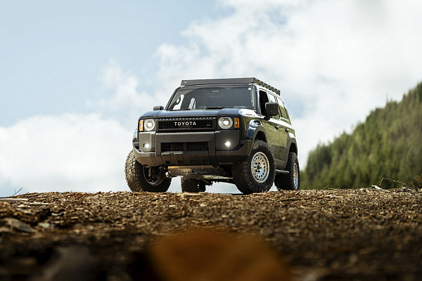 Фото дисков Black Rhino AWOL Сатиновый лак на Toyota Land Cruiser Prado 250