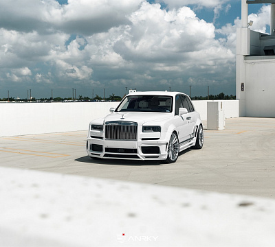 Фото дисков Anrky RF-282 на Rolls-Royce Cullinan