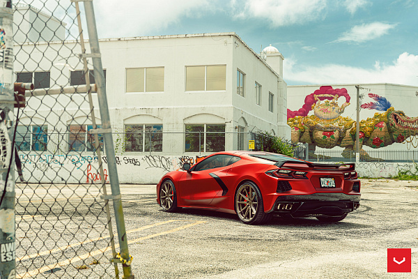 Фото дисков Vossen HF-3 Сатиновая бронза на Chevrolet Corvette C8