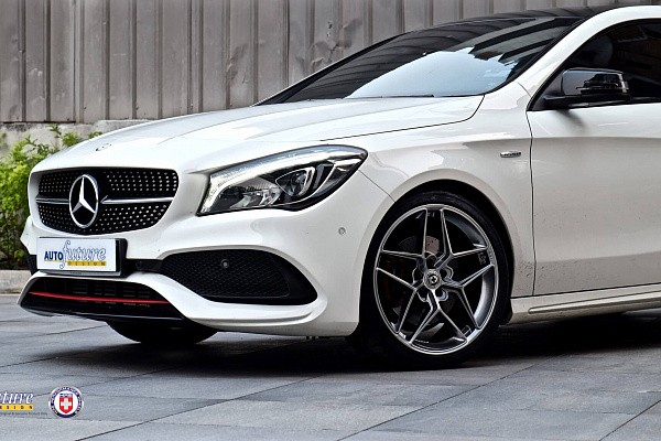 Фото дисков HRE FF11 Серебро на Mercedes-Benz CLA (C117, X117)
