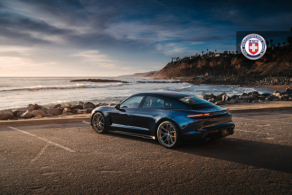 Фото дисков HRE P101SC Глянцевый темный лак на Porsche Taycan I