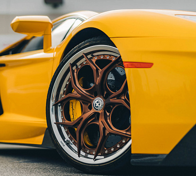 Фото дисков HRE S111SC на Lamborghini Aventador